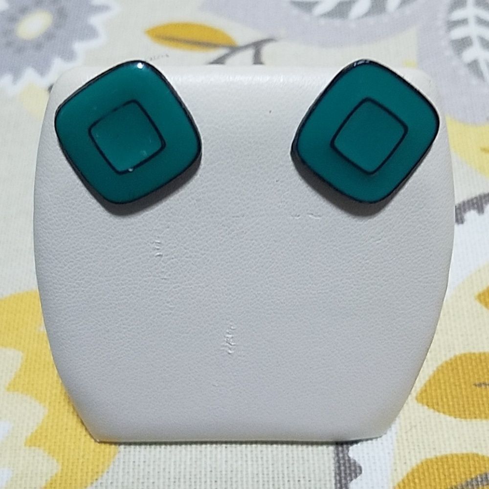 Retro Vintage Green & Black Earrings